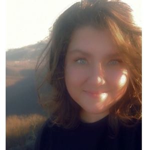 Meet your Posher, Madeleine